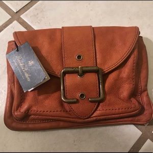 Brooks brothers wristlet